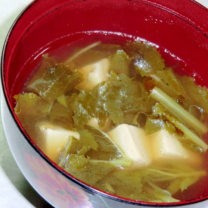 温まります、大根葉と豆腐の生姜風味スープ